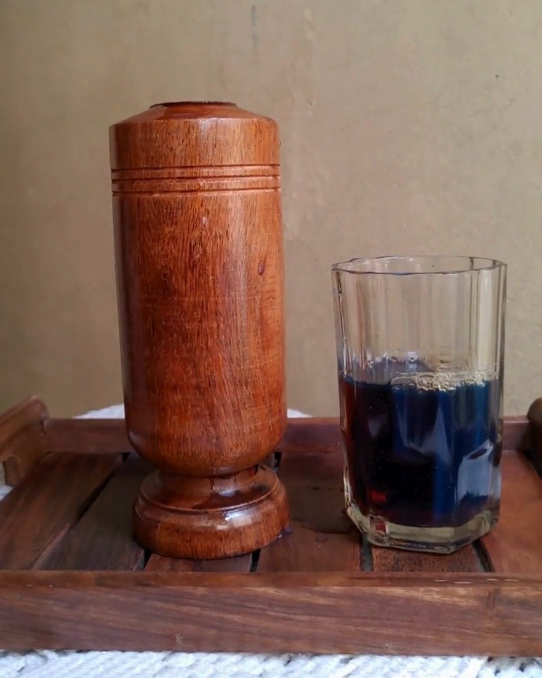 Genuine MADHUFIT Vijaysar glass with infused water